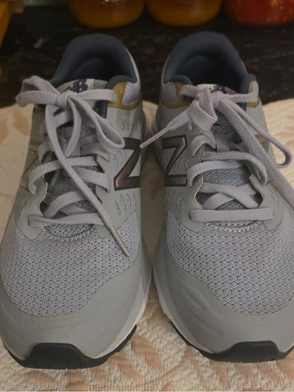 New Balance 490v5 Gray Silver Running Shoes Womens Size 7.5 W490LG5 Sneakers